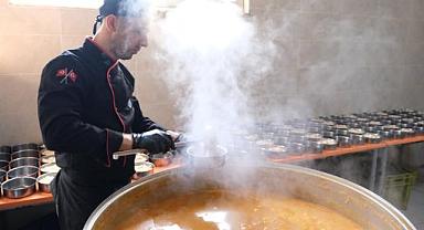 GÜNLÜK SICAK YEMEK PROJEMİZ 9 YILDIR ARALIKSIZ DEVAM EDİYOR 