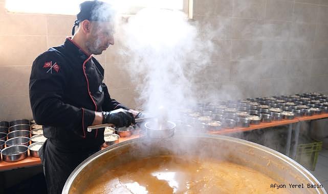 GÜNLÜK SICAK YEMEK PROJEMİZ 9 YILDIR ARALIKSIZ DEVAM EDİYOR