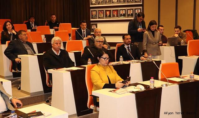 MHP BELEDİYE BAŞKAN ADAYI SEZER KÜÇÜKKURT İŞ İNSANLARI İLE BİR ARAYA GELDİ