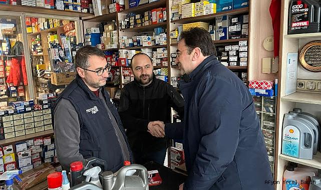 MHP Esnafları Ziyaret Ederek Toplumla İç İçe Politika İzliyor