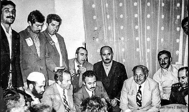 Renklendirilen Tarihi Fotoğraf, Siyasi Geçmişi Aydınlatıyor