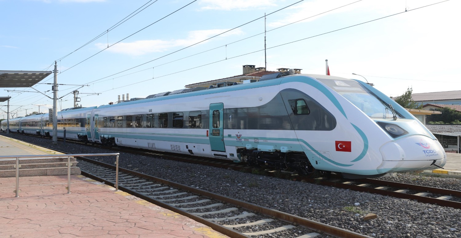 Sadece KPSS puanı yetiyor! TCDD iş kapılarını açtı: Bu kadrolara personel alımı yapılacak
