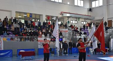 U17-U20 Türkiye Güreş Şampiyonası seremonisi düzenlendi