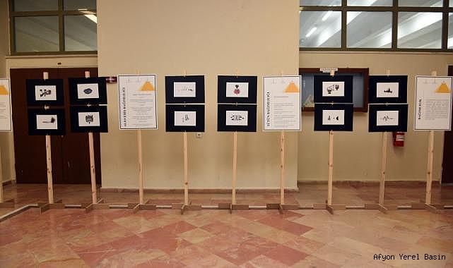 Afyon Kocatepe Üniversitesi'nde Bağımlılık Mücadelesi Sergisi Gerçekleştirildi