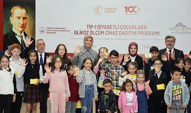 Afyonkarahisar'da Tip-1 Diyabetli Çocuklara Glikoz Ölçüm Cihazları Dağıtıldı