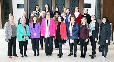 CHP AFYONKARAHİSAR BELEDİYE BAŞKAN ADAYI KÖKSAL, KADIN GİRİŞİMCİLERE PROJELERİNİ ANLATTI
