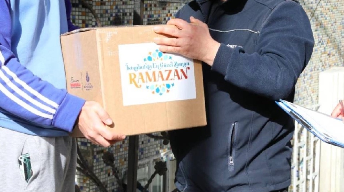 Dar gelirli 200 Bin aileye Ramazan kolisi yardımı