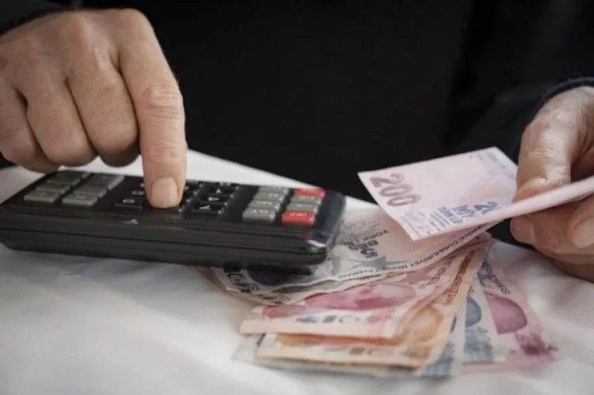 En düşük emekli maaşına hükümet ayarı! Cumhurbaşkanı yeni rakama onay mührünü basacak