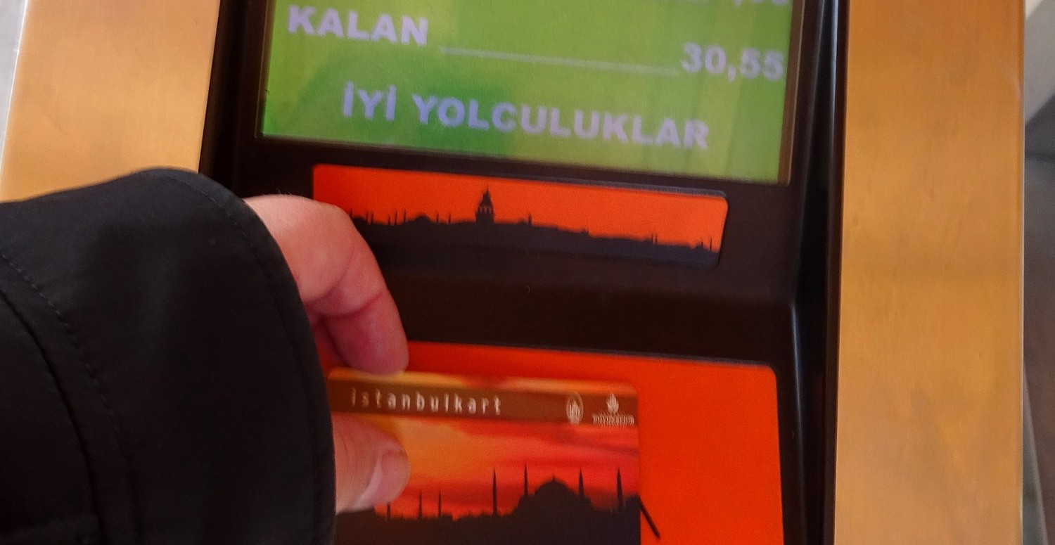 İstanbul'da toplu taşıma kullananlar dikkat! Artık para geçerli olmayacak