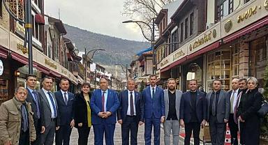 İYİ Parti Heyeti Afyonkarahisar Esnafıyla Buluştu