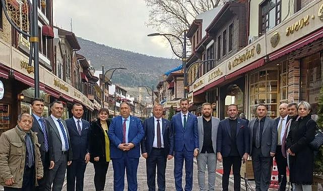 İYİ Parti Heyeti Afyonkarahisar Esnafıyla Buluştu