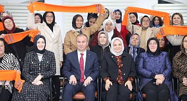 “Kadın eli değecek diyenler kadınları okullara sokmuyorlardı” 
