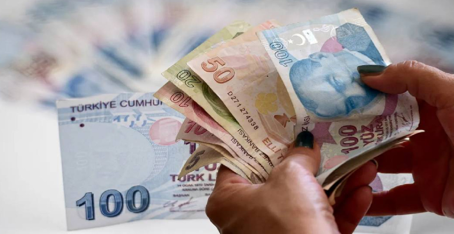 Kamu bankalarından emekliye büyük jest! Bugün başvuran 17.900 TL nakit ikramiyeyi kapacak!