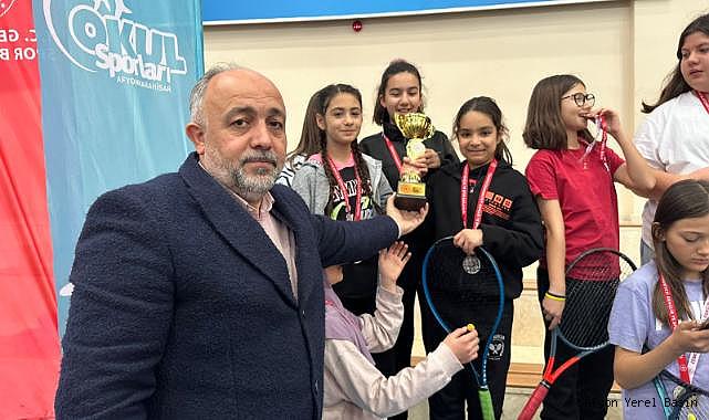 Okul Sporları küçükler tenis müsabakaları tamamlandı