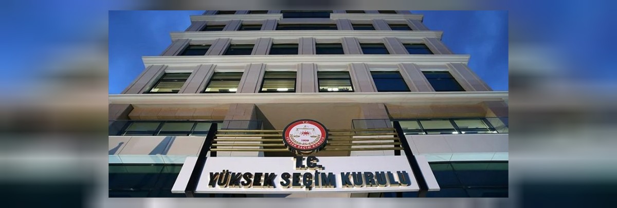 Seçim sürecinde, vatandaşların elektronik posta adreslerine ve telefonlarına izinsiz propaganda içerikli mesaj gönderilmesi kesinlikle yasak. Ancak, siyasi partiler kendi üyelerine propaganda amaçlı mesajlar gönderebilirler.