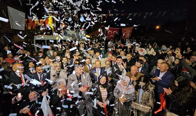 Sinanpaşa Ovasında Taytak rüzgarı esti