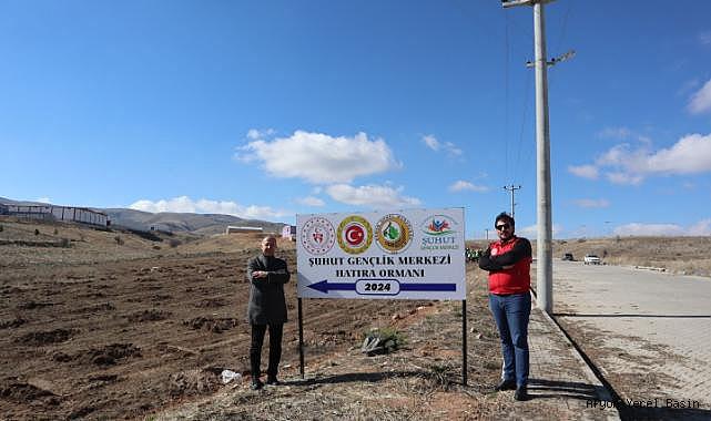 Şuhut Gençlik Merkezi'nden Hatıra Ormanı Oluşturuldu