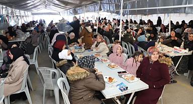 Uluçay, “Afyonkarahisar’ın yiğit kadınları şehri kime emanet edeceklerini biliyorlar”