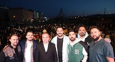 Uluçay’ın gençlik buluşmasında projelerini İngilizce anlattı