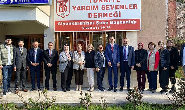 Yağcı, Yardım Sevenler Derneği'yle Buluştu: