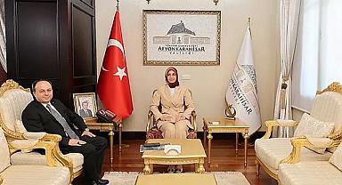 Afyonkarahisar Valisi, Ticaret ve Sanayi Odası Başkanı ile Kent Ekonomisini Görüştü