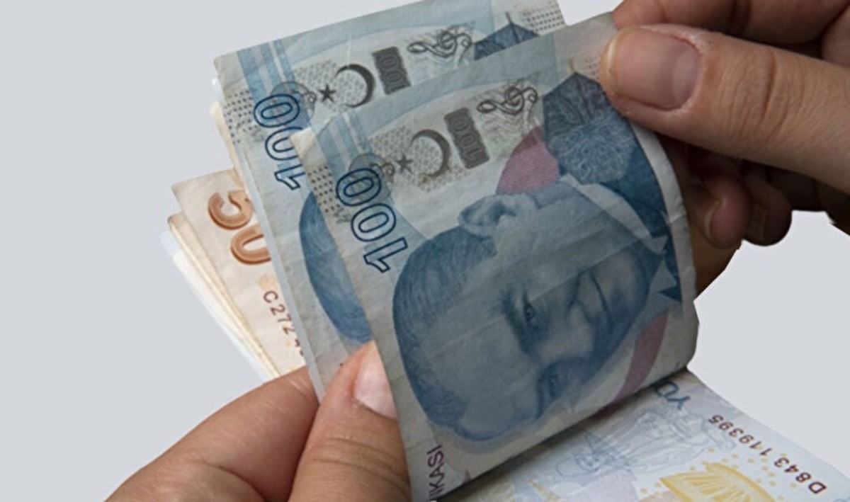 Annelere, ev hanımlarına devletten 2.200 TL maaş gibi yardım! Tam 12 ay ödenecek