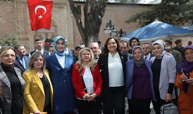 BAYRAMLAŞMA TÖRENİ TAŞ MEDRESE´DE YAPILDI