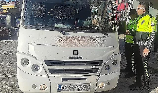 Dinar'da Okul Servis Araçları Denetlendi