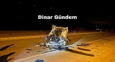 Dinar Dikici Köyü mevkiinde bir otomobil takla attı 