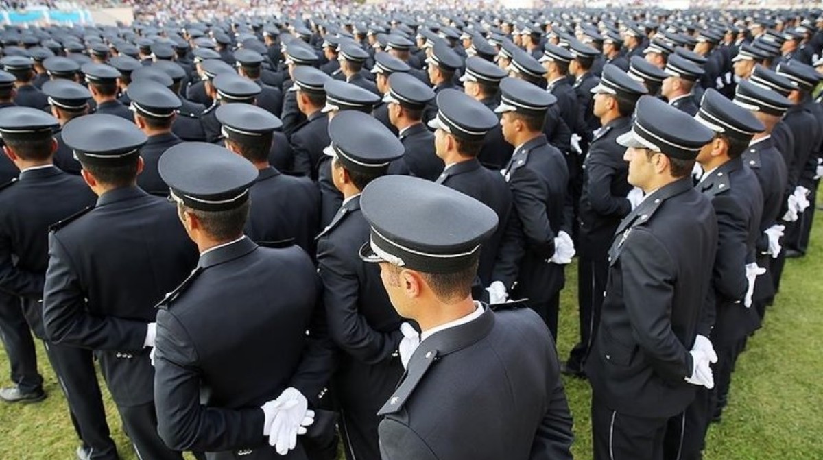 EGM kadın-erkek 7500 polis alımını müjdeledi