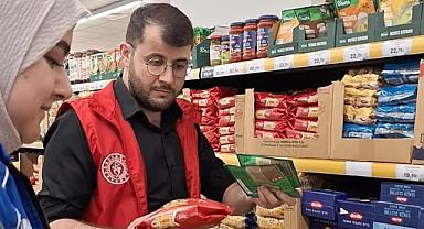 Gençler, Ramazan ruhuna uygun gıda kolileri hazırladı