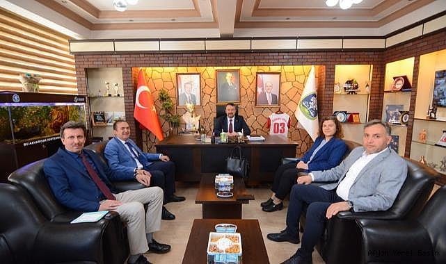 İLÇE MİLLİ EĞİTİM MÜDÜRLÜĞÜNDEN BAŞKAN ADNAN ÖZTAŞ’A ZİYARET