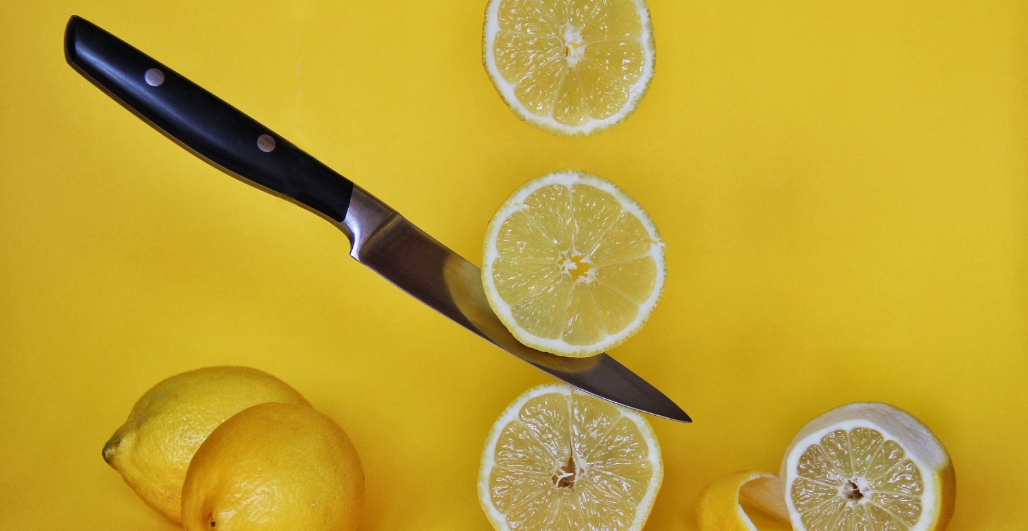 Limon kabuğunu bir daha çöpe atmayacaksınız! Bu tarif sadece limon kabuğuyla yapılıyor