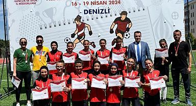 Taşoluk’un Yıldız Futbolcuları Türkiye Finallerinde!