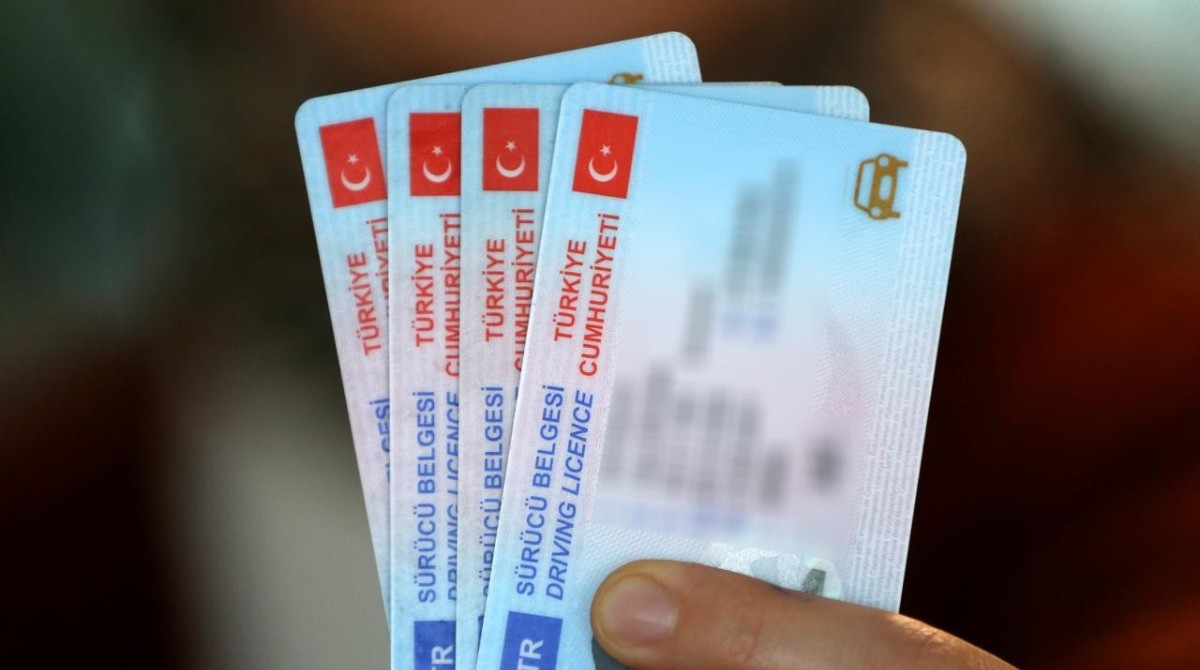YENİ EHLİYETİNİZ İÇİN GEREKEN BELGELER NELER? İŞTE DETAYLAR!