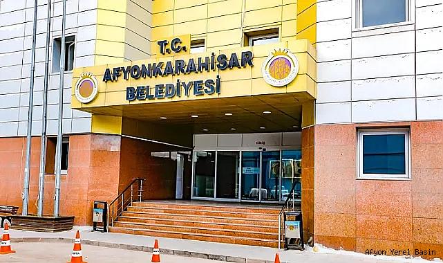 Yeni Seçilen Meclis Üyeleri Şehir Toplantısı İçin Bir Araya Geliyor
