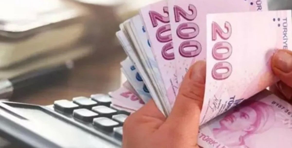8 gün içinde PTT'ye gidene 7.608 TL nakit destek