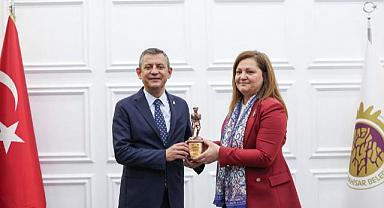 “AFYON BUGÜNE KADAR GÖRMEDİĞİ HİZMETİ BİZDE GÖRECEK; GÖRDÜĞÜ YANLIŞI BİZDE GÖRMEYECEK”