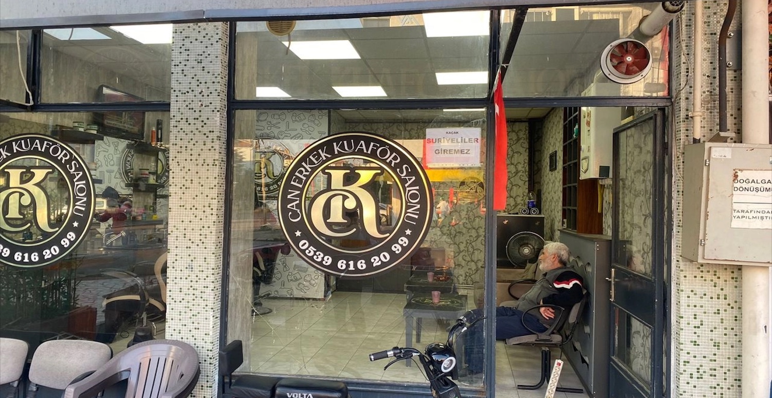 Afyon'daki bu berbere kaçak Suriyeliler adım atamıyor