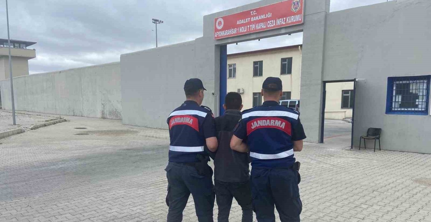 Afyonkarahisar'da uyuşturucu operasyonu: Çok sayıda suç geliri ele geçirildi