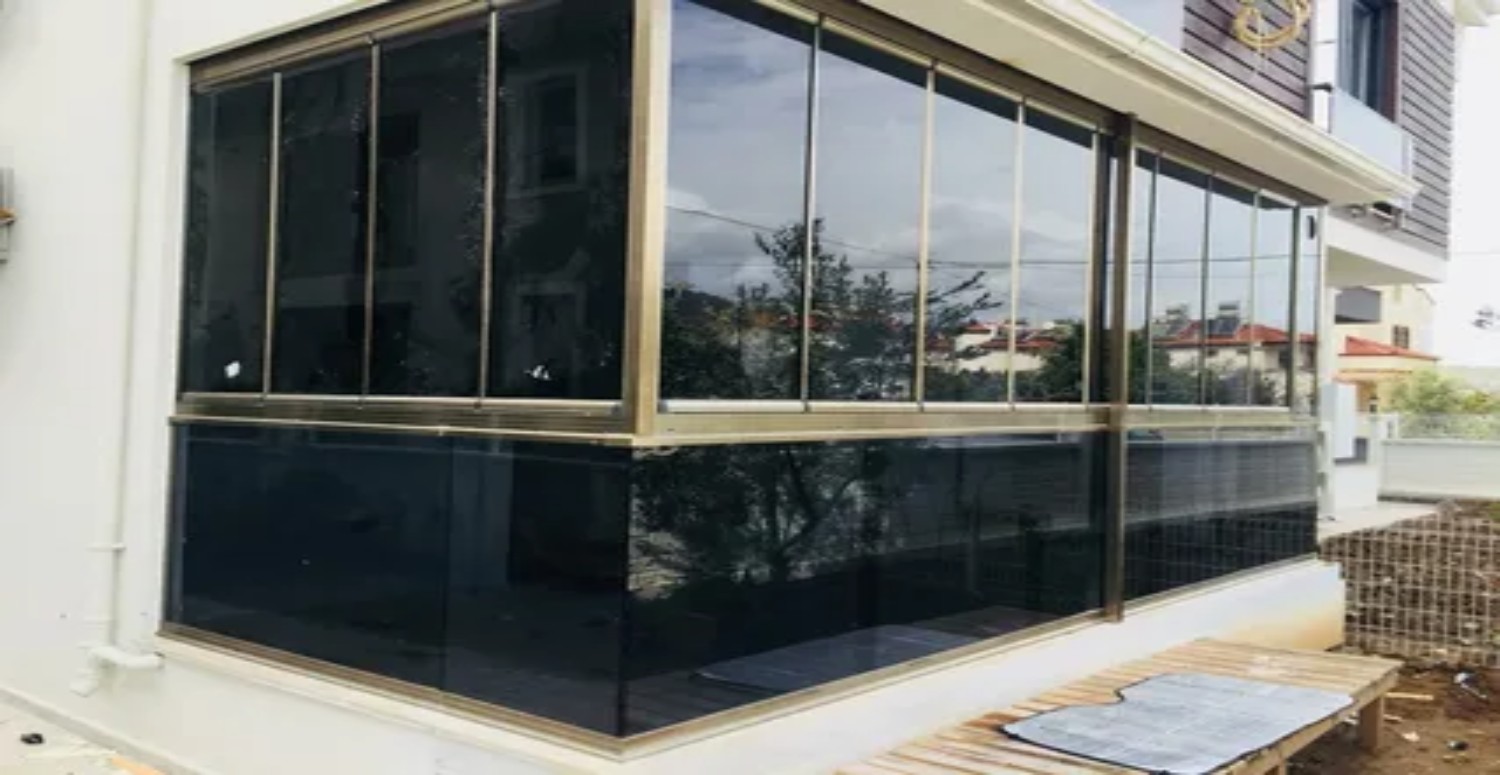 CAM BALKON HAKKINDA