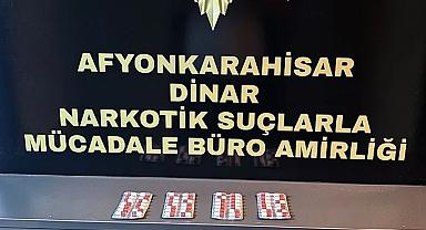 Dinar'da Durdurulan Otobüsteki şahıstan 56 adet Sentetik Ecza maddesi Çıktı
