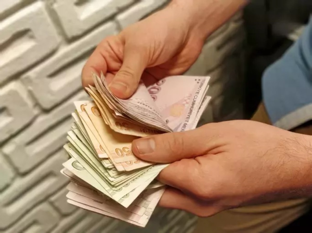 Emeklilerin tansiyonu fırlayacak! Maaşlara 2.500 TL'lik ek zam geliyor