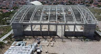 Emirdağ Kapalı Spor Salonu'nda Çalışmalar Hız Kesmeden Devam Ediyor