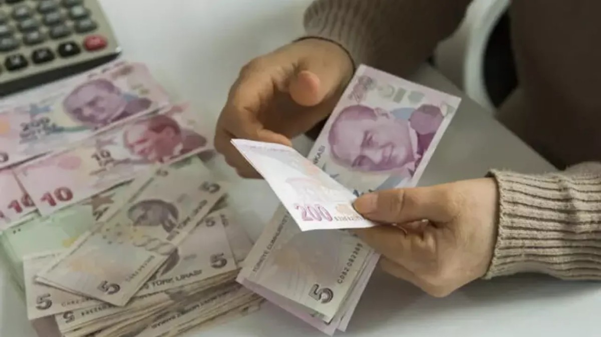Nakit ihtiyacı olan Vakıfbank'a koşuyor! Koşulsuz şartsız 125.000 TL kredi çıktı