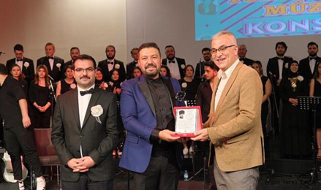 AFYONKARAHİSAR’DA NOSTÂLJİ RÜZGÂRLARI ESTİ.