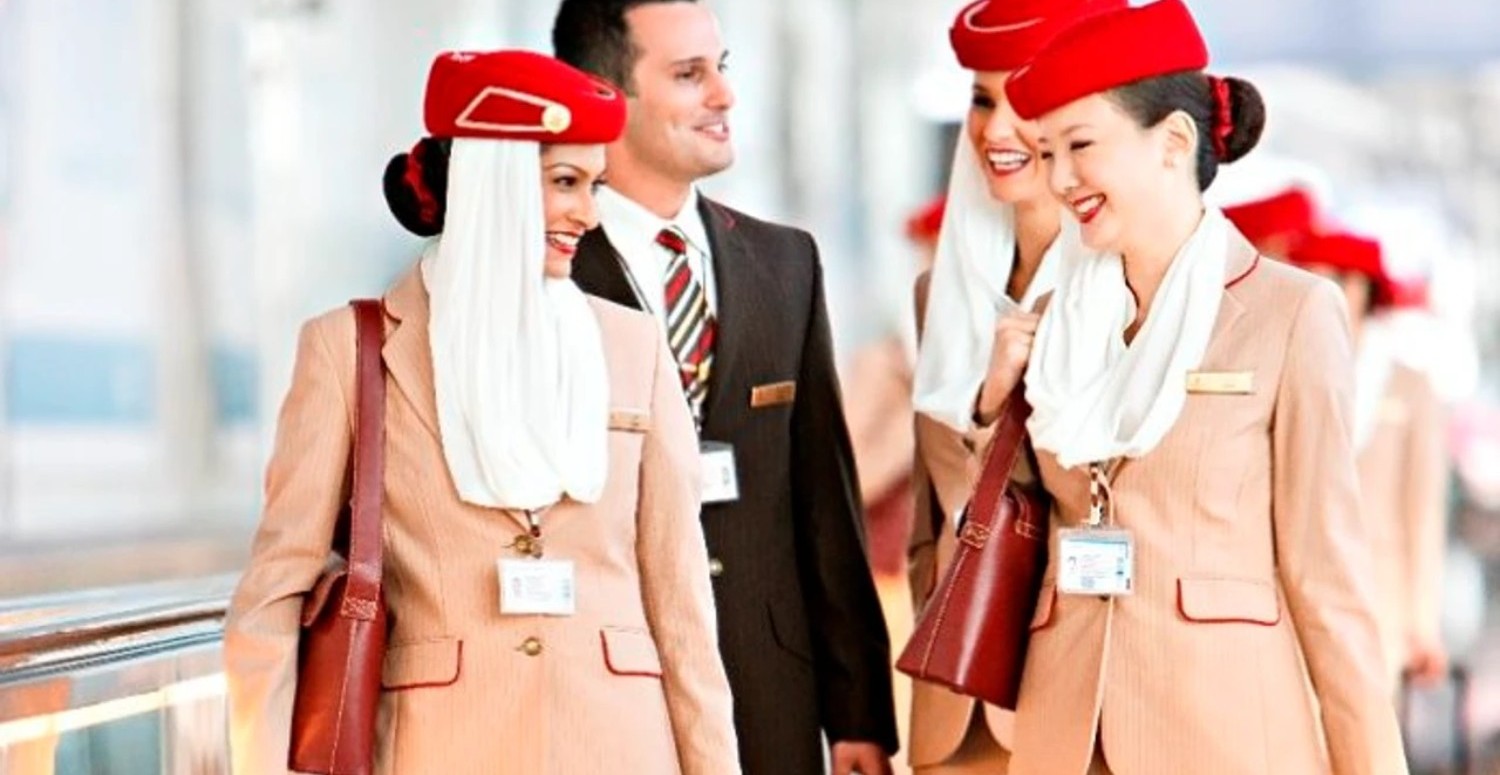 Aylık 100 bin TL maaşla kabin memuru alımı başladı! Emirates yeni personellerini arıyor