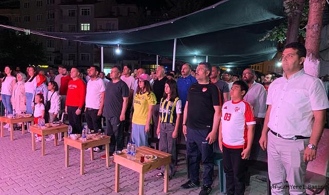 Başkan Koyuncu, Milli Coşkuyu Emirdağlı Hemşerileriyle Yaşadı