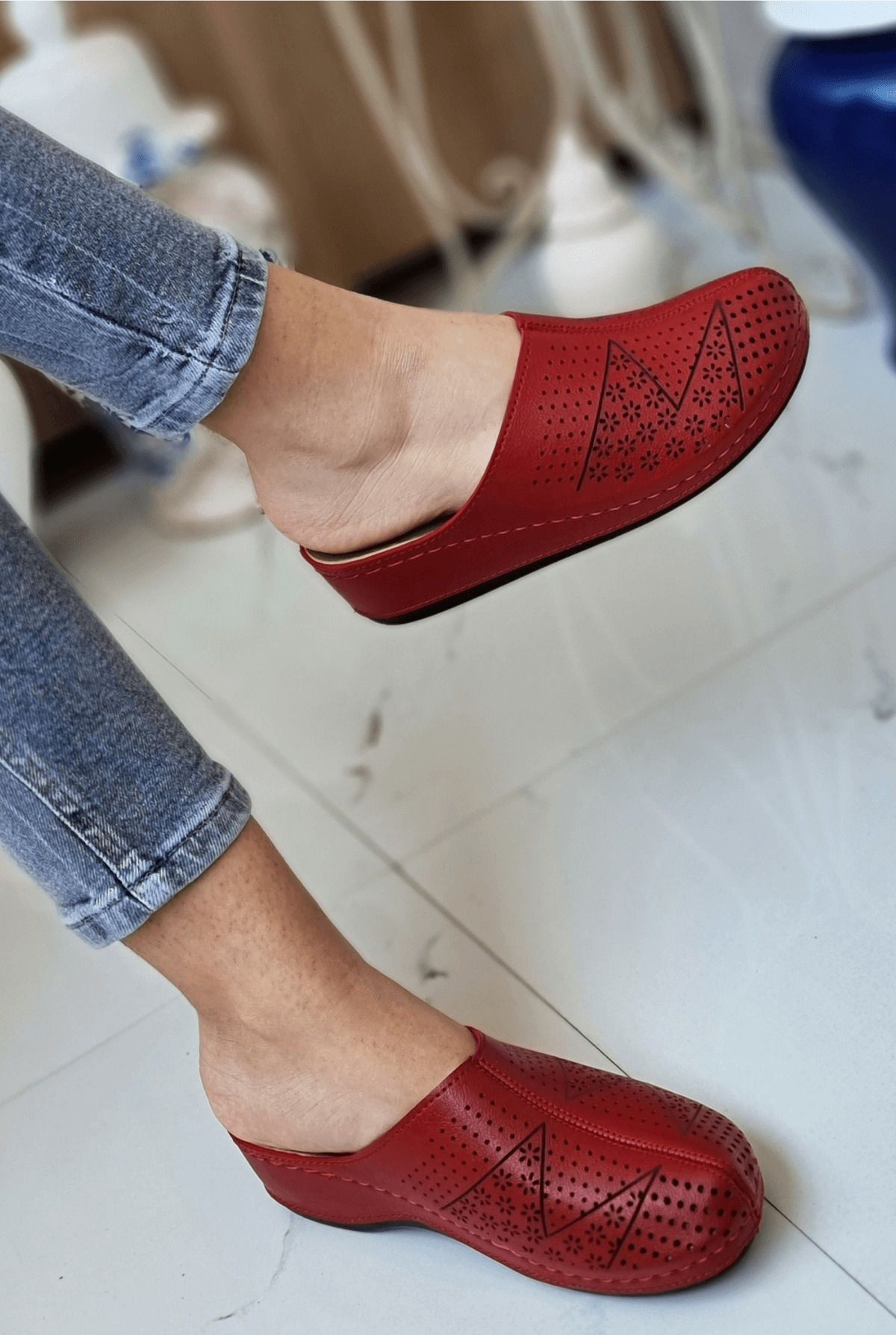 Cross terliklerden Skechers ayakkabılara,