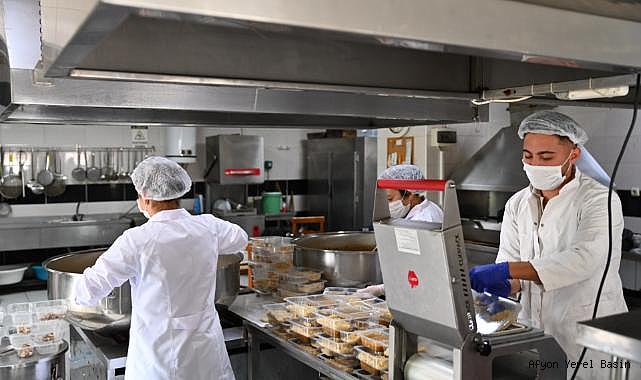 Emirdağ Belediyesi Aşevi Hizmetleriyle Yüzlerce Vatandaşa Dokunuyor